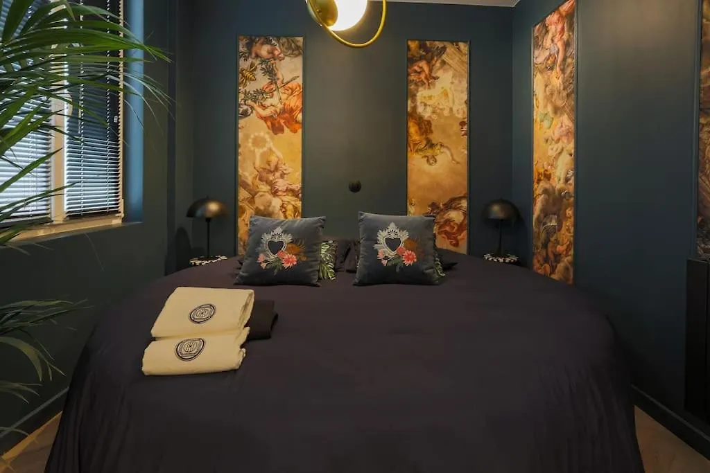 Daire Sublimappartlamarquisepariscenter2bathr *